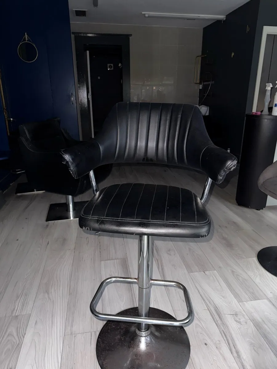 Bar stool / Salon chair - Image 3