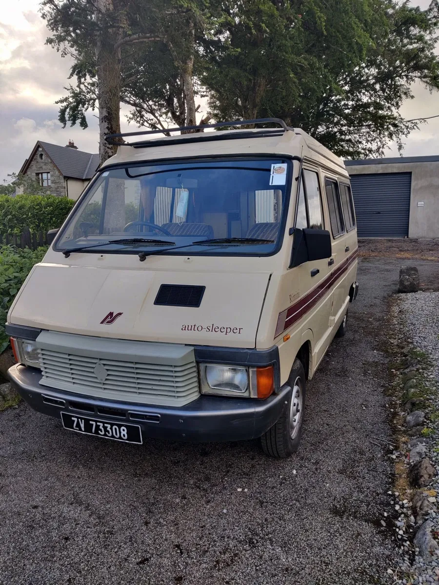 Vintage Renault Campervan - Image 1