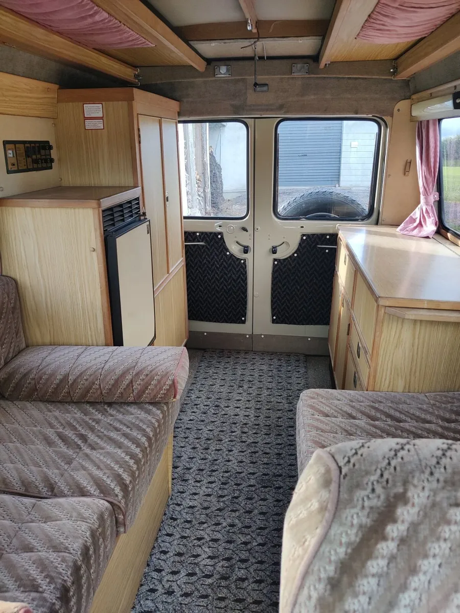 Vintage Renault Campervan - Image 4
