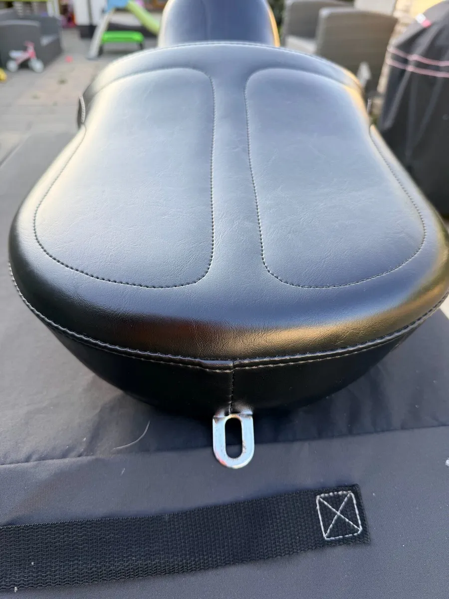 Le Pera Maverick Harley Davidson seat Dyna 06-17 - Image 3