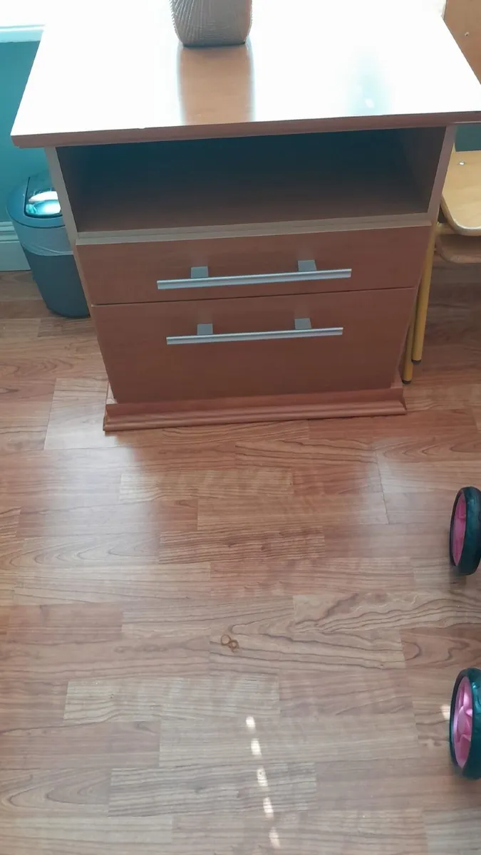 Bedside lockers - Image 2