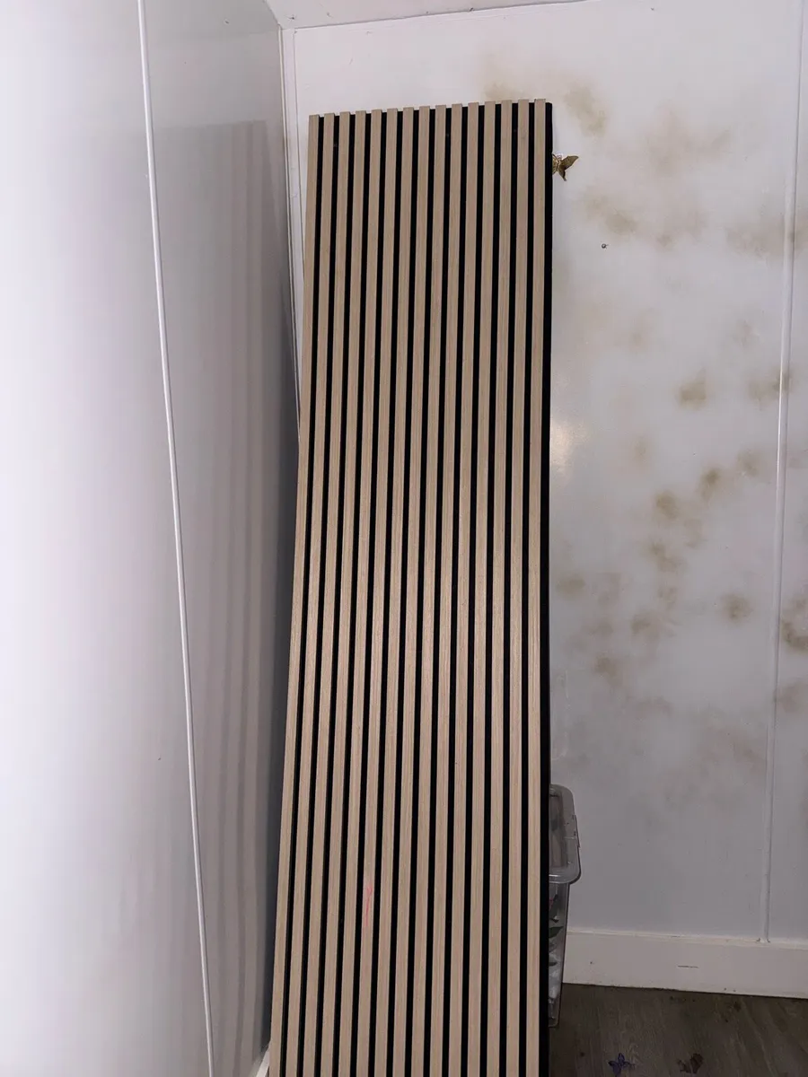 Wood slat panel - Image 1