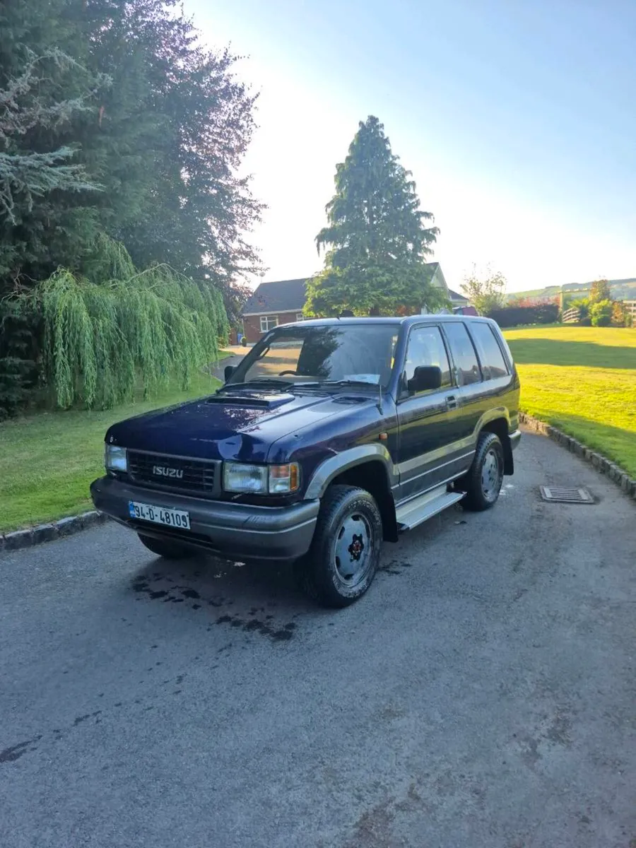 Isuzu trooper bighorn 3.1 - Image 1