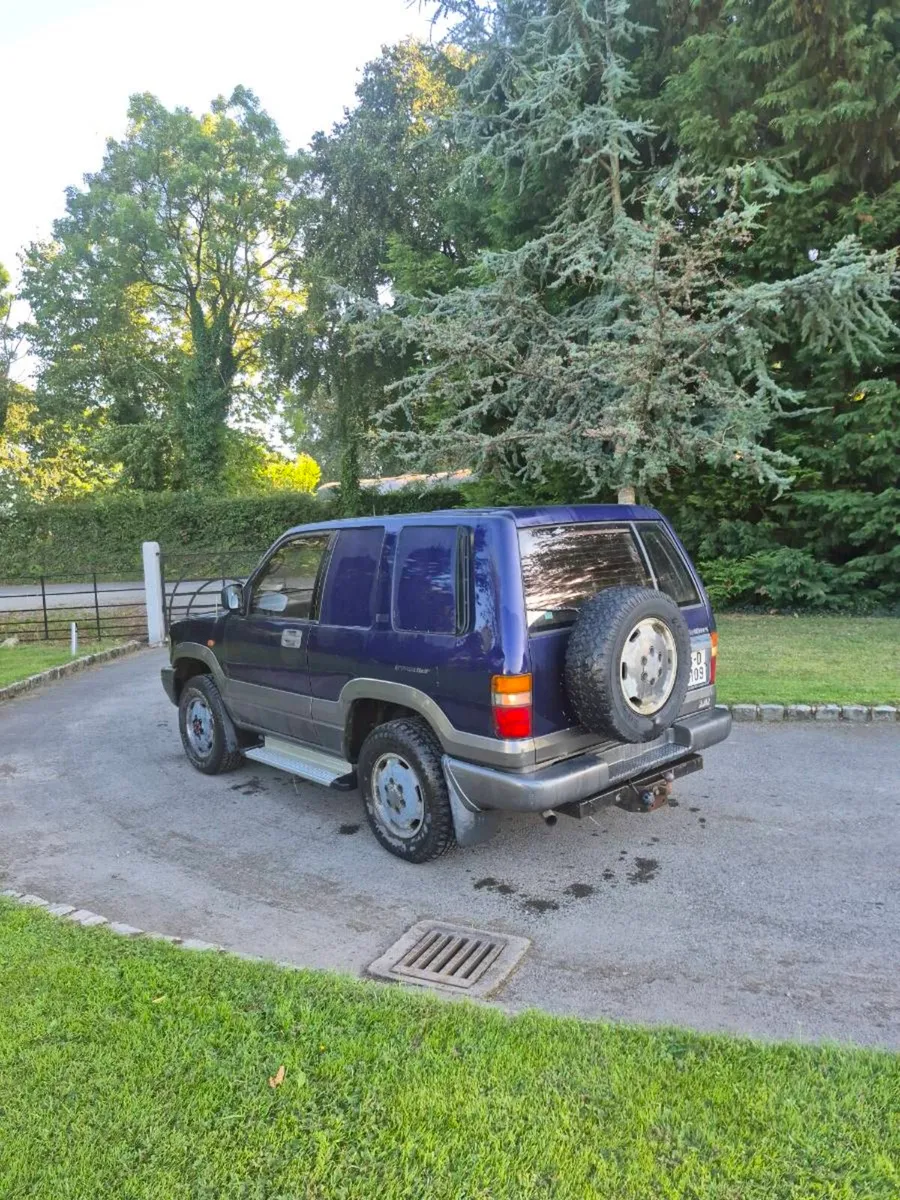 Isuzu trooper bighorn 3.1 - Image 4