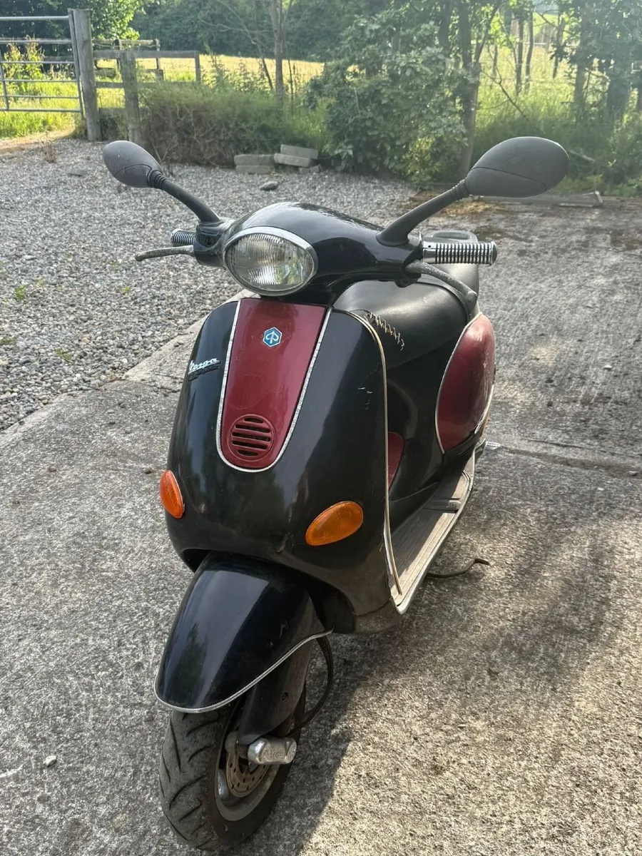 2000 Piaggio Vespa - Image 2