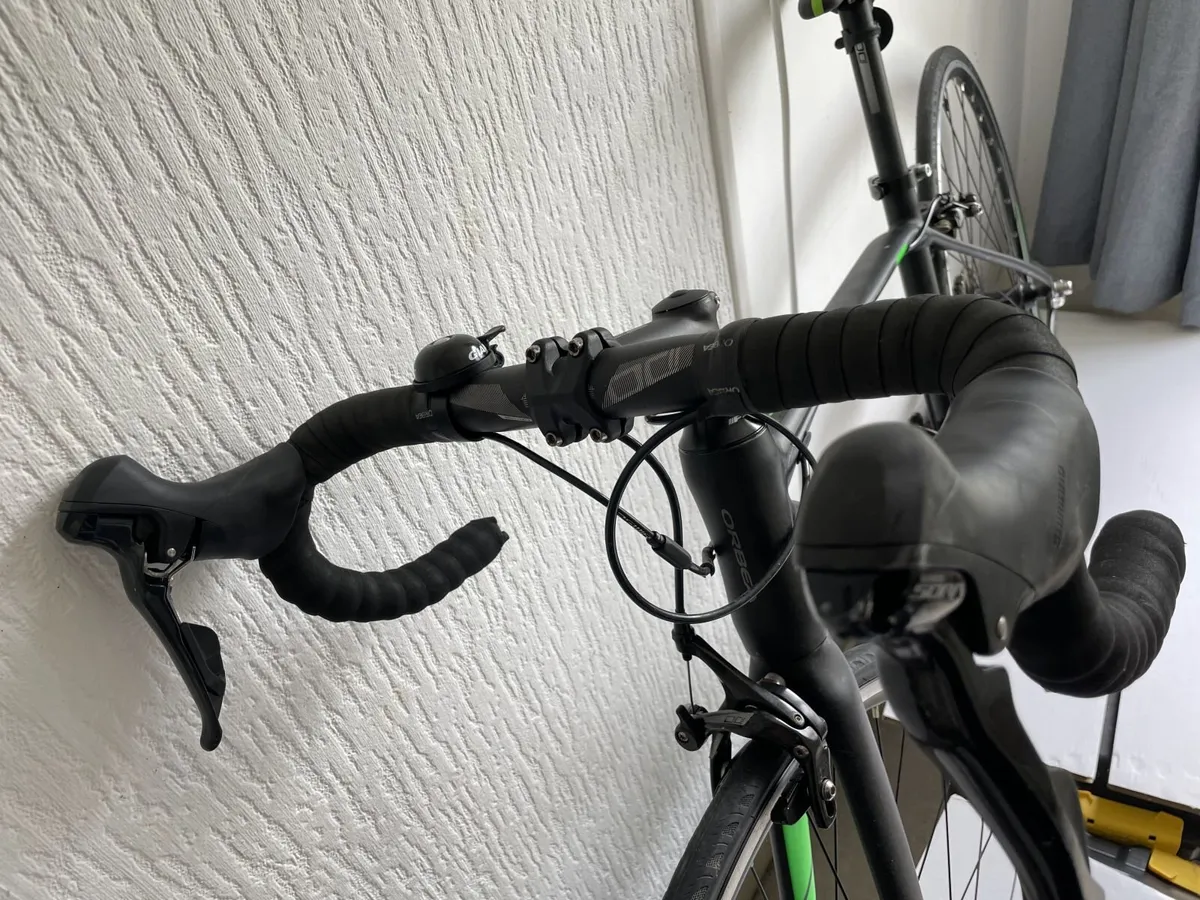 Orbea Avant h50 small adult road bike - Image 1