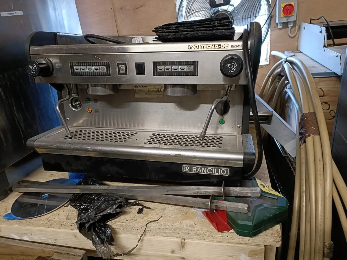 Coffee shop equipment - Image 1