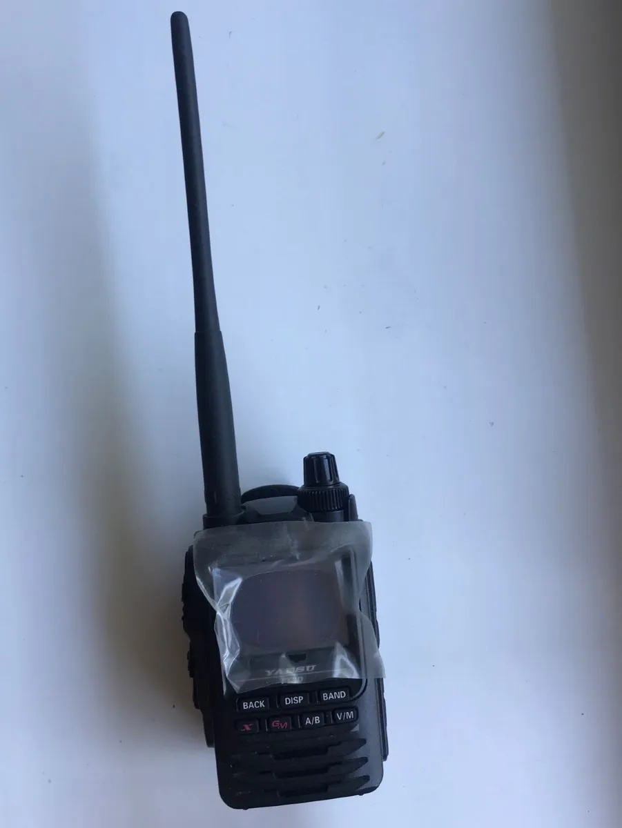 Yaesu FT3D Ham Radio - barely used - Image 4