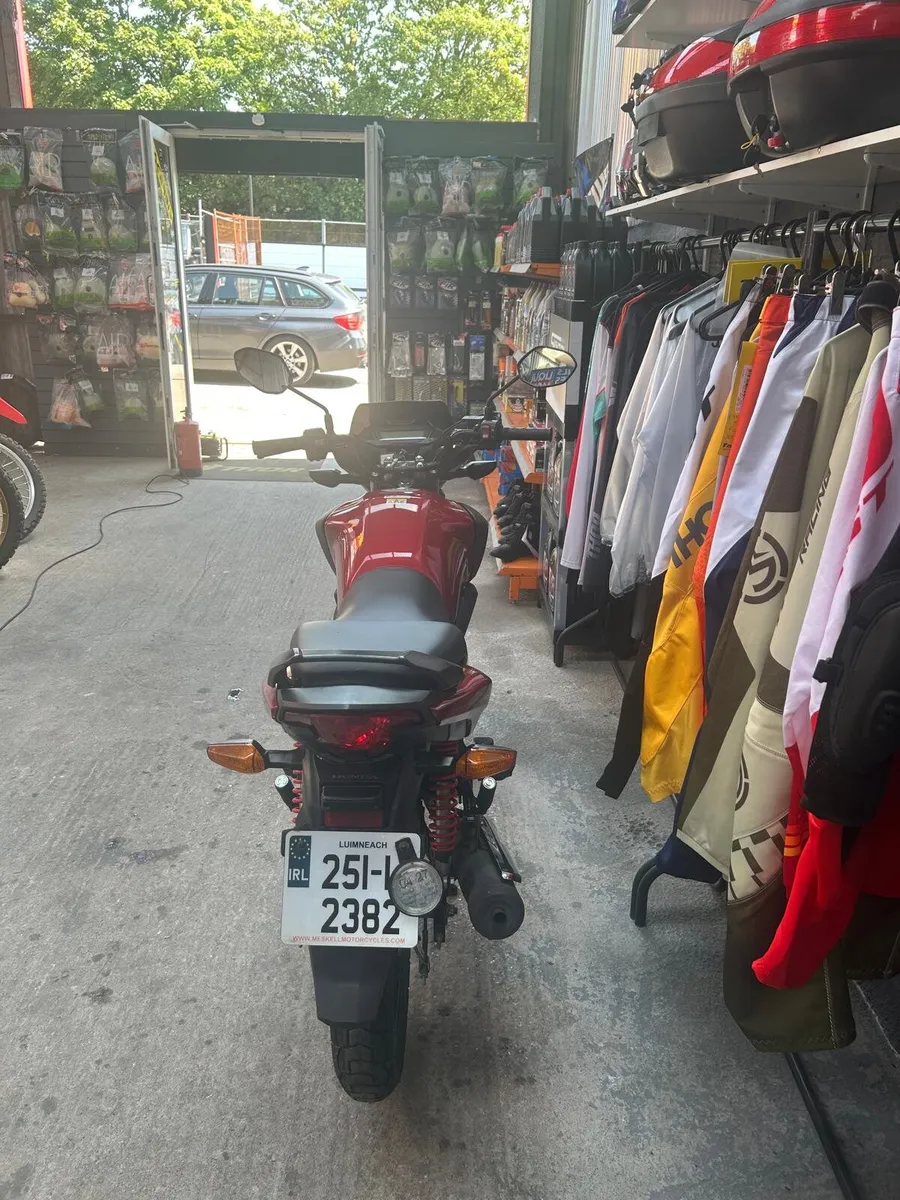 2025 Honda cb125f - Image 3