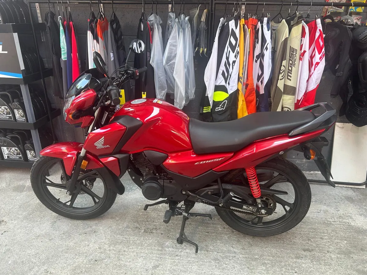 2025 Honda cb125f - Image 4