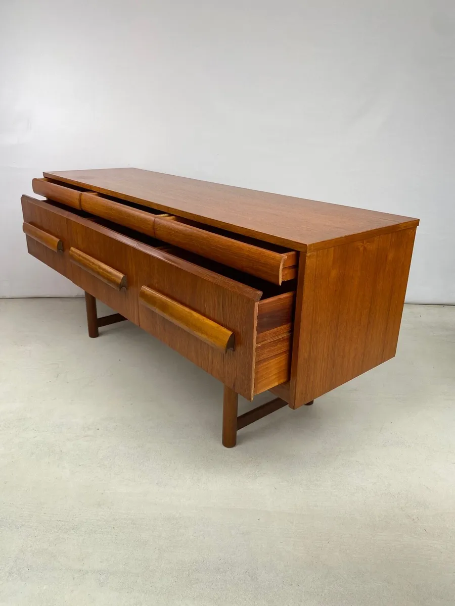 Mid Century William Laurence Teak Sideboard - Image 4