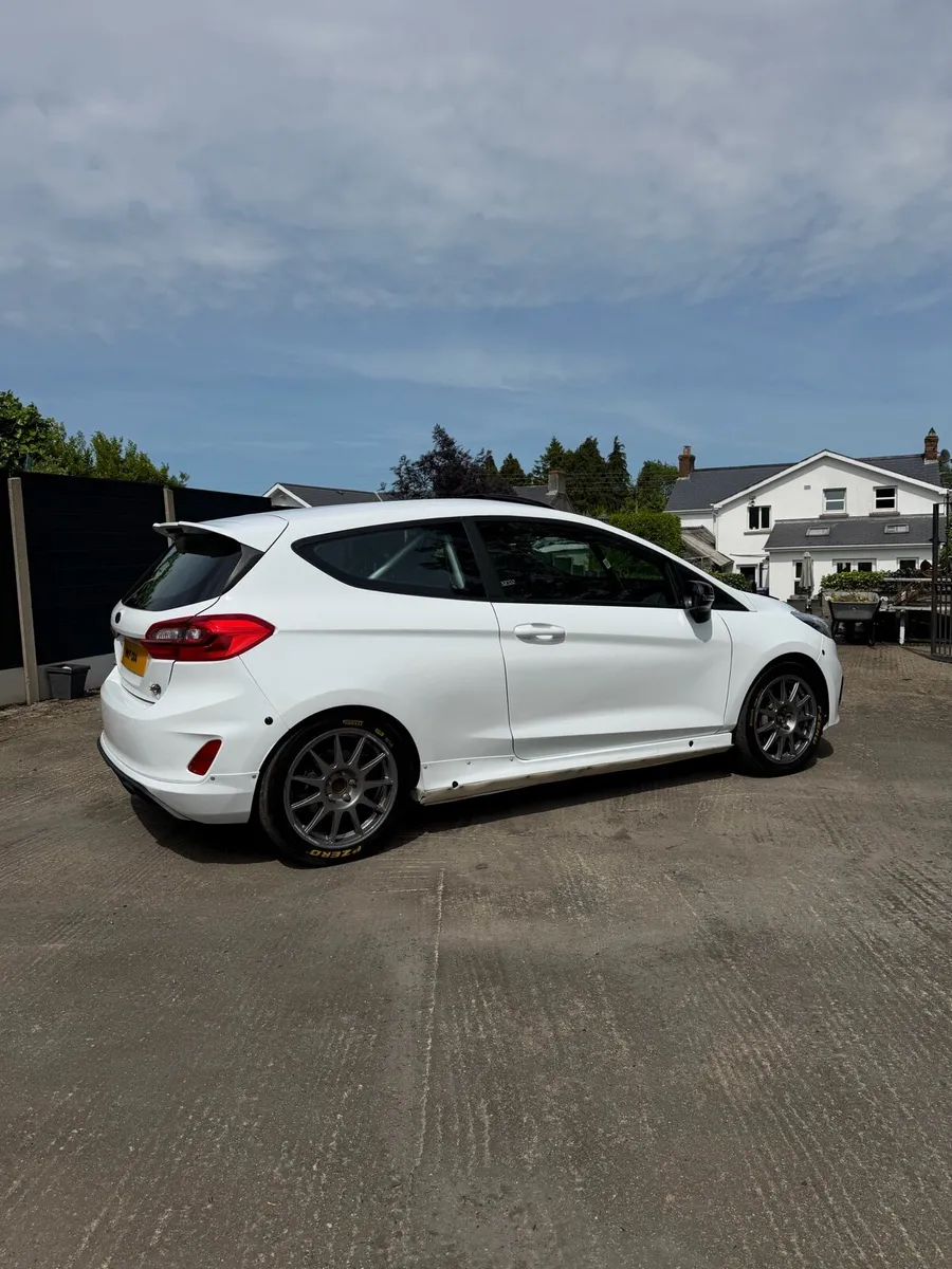 Fiesta Rally4 - Image 2