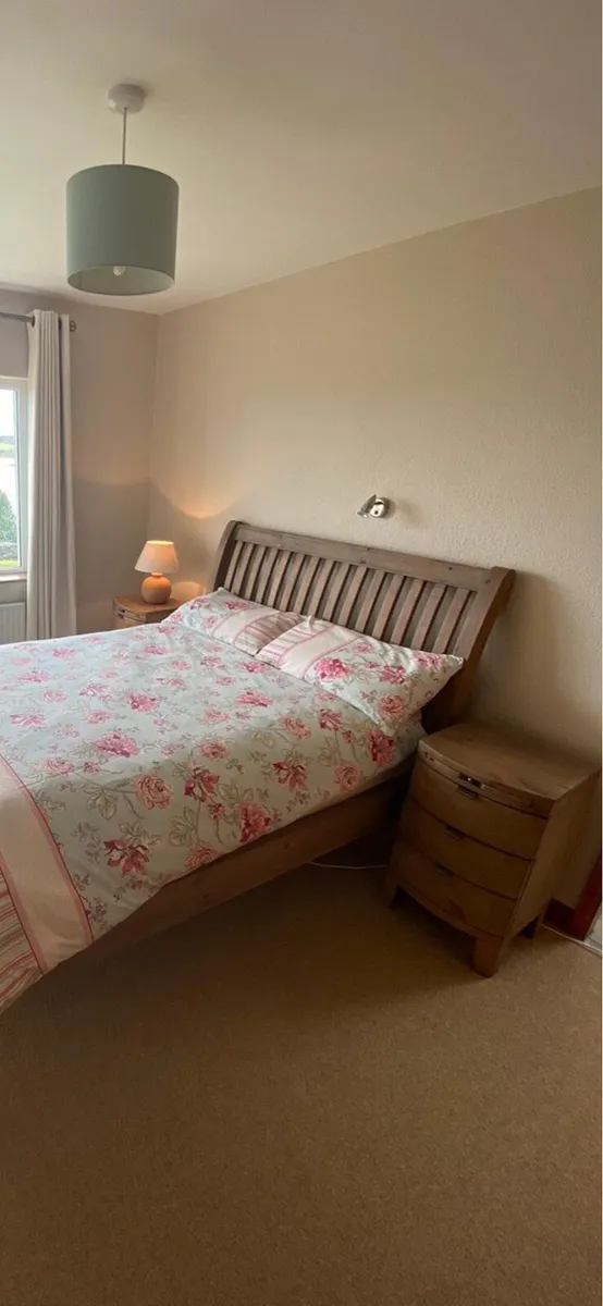 Baker furniture Bermuda bed frame - Image 2