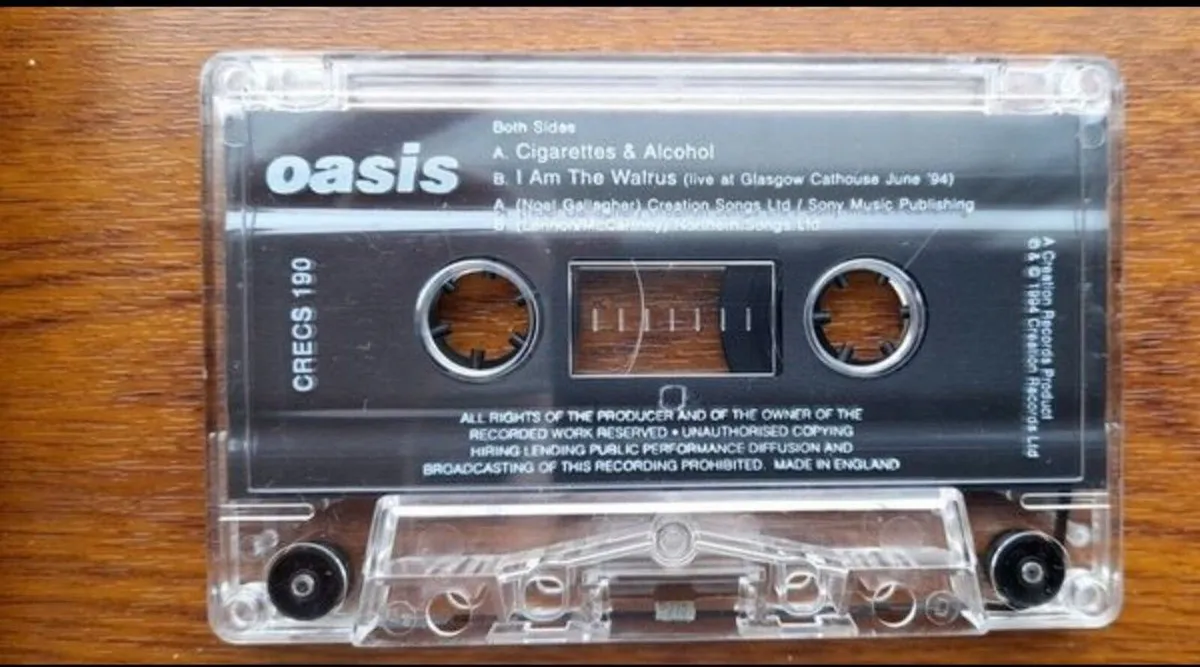 Oasis RARE 1994 cig & alc - Image 4