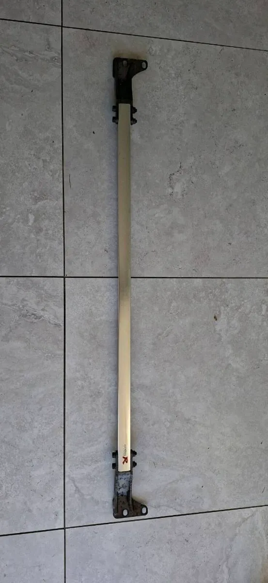 Integra type r strut - Image 1