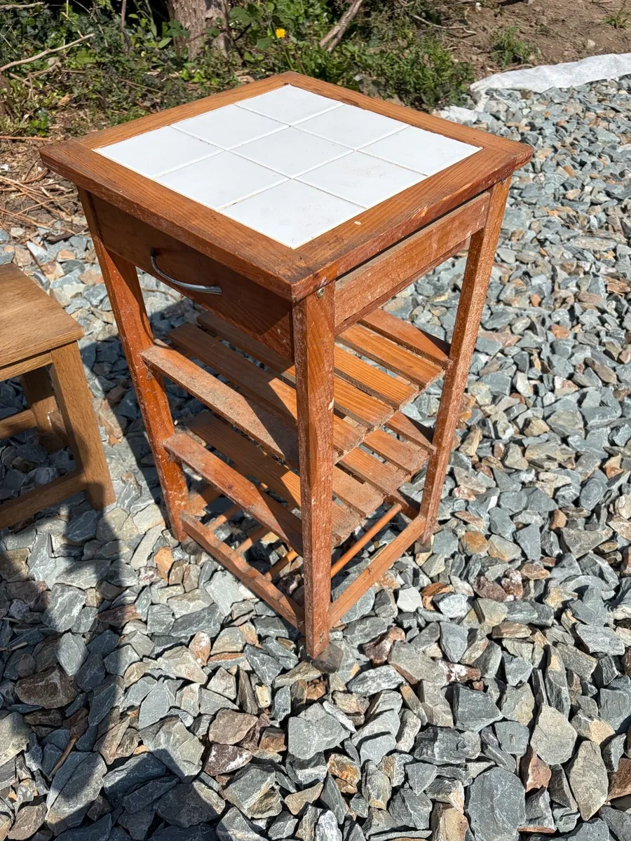 stool and kitchen unit set €30 - Image 4