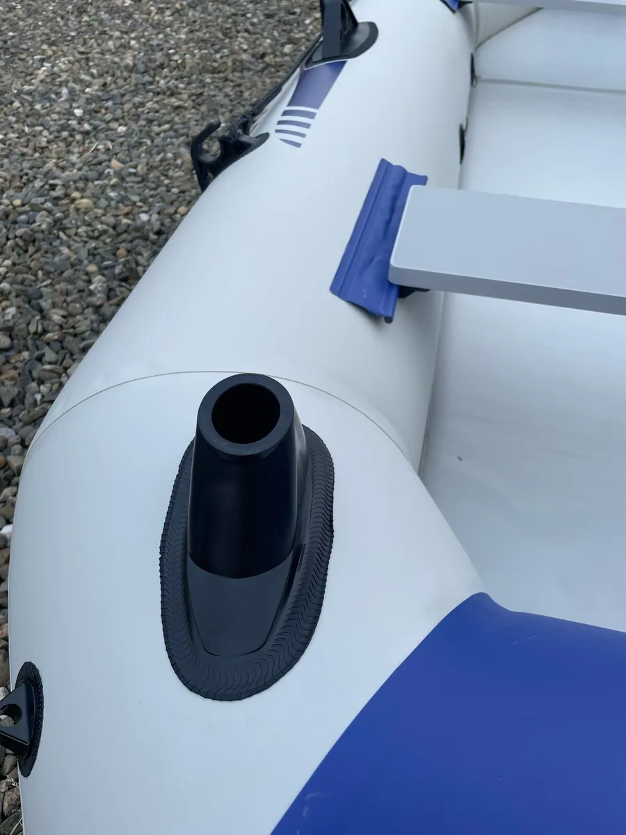 Fishing Dinghy - Image 4
