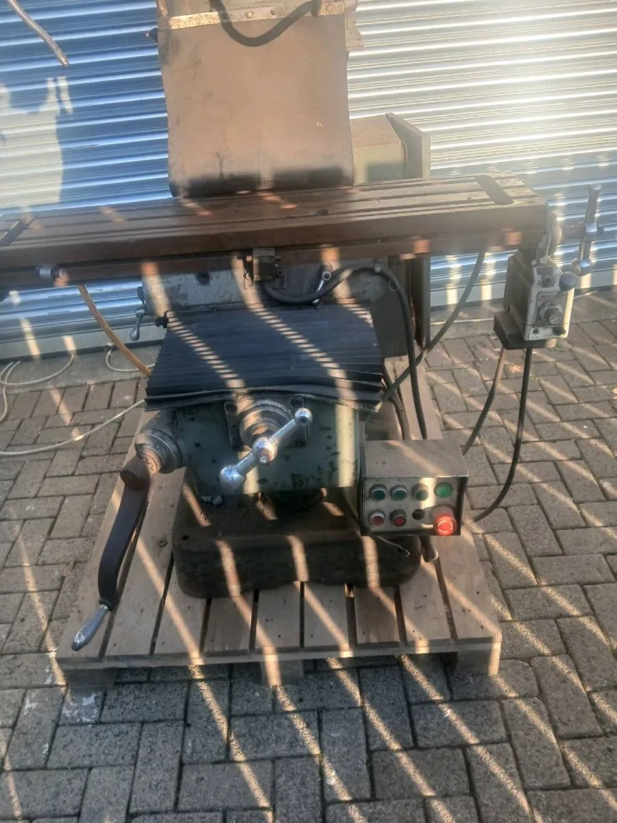 XYZ1500 Milling machine - Image 1