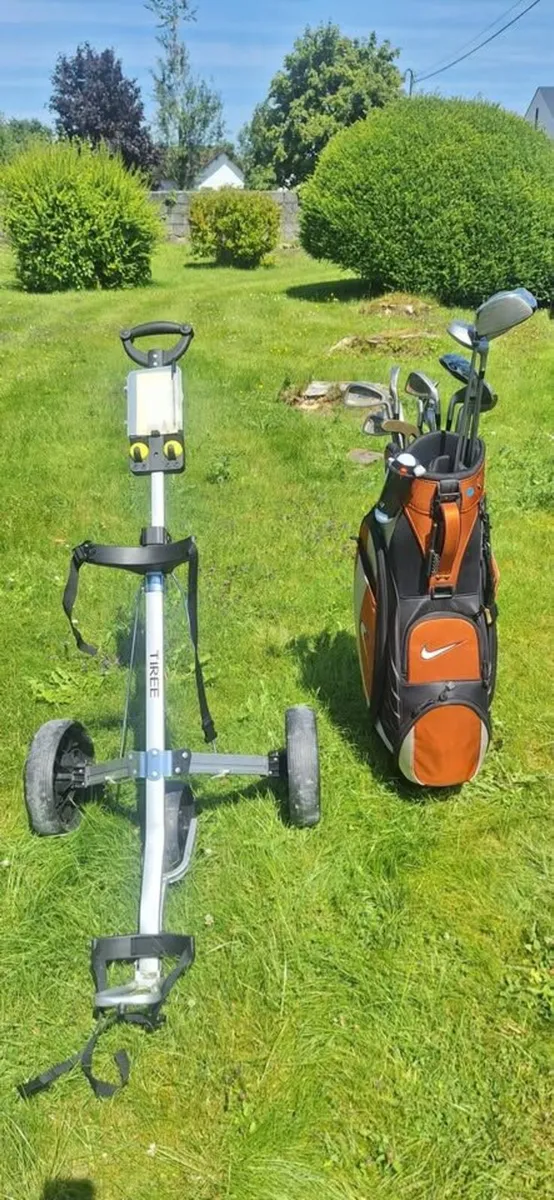 Complete Right-Handed Mizuno Golf Set with Nike Ba - Image 4