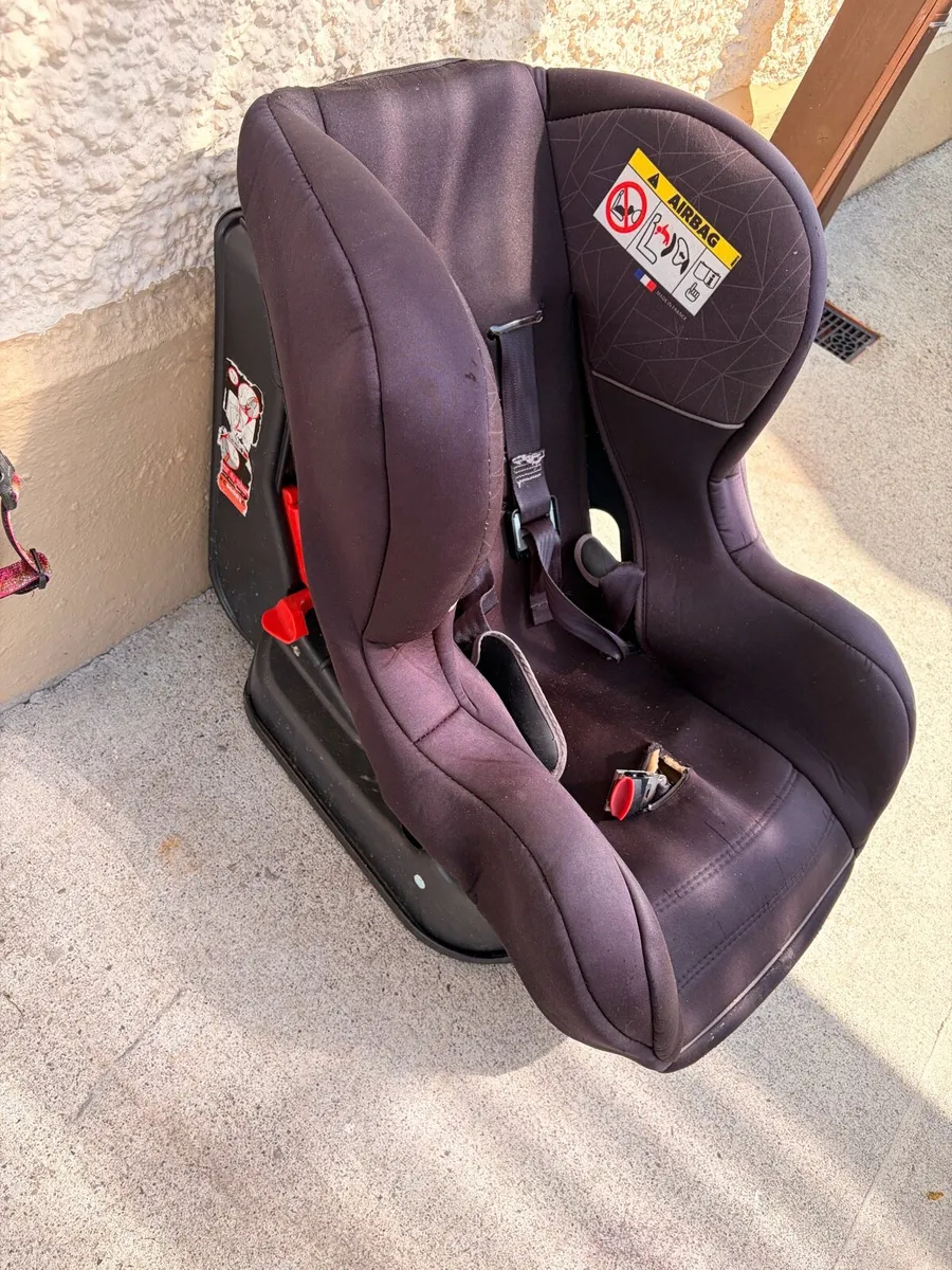 Car seat - Image 1