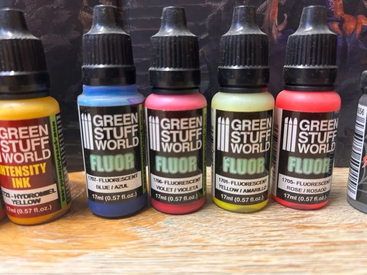 Green Stuff World Paint & Effects Bundle (14 Bottles) - Image 2