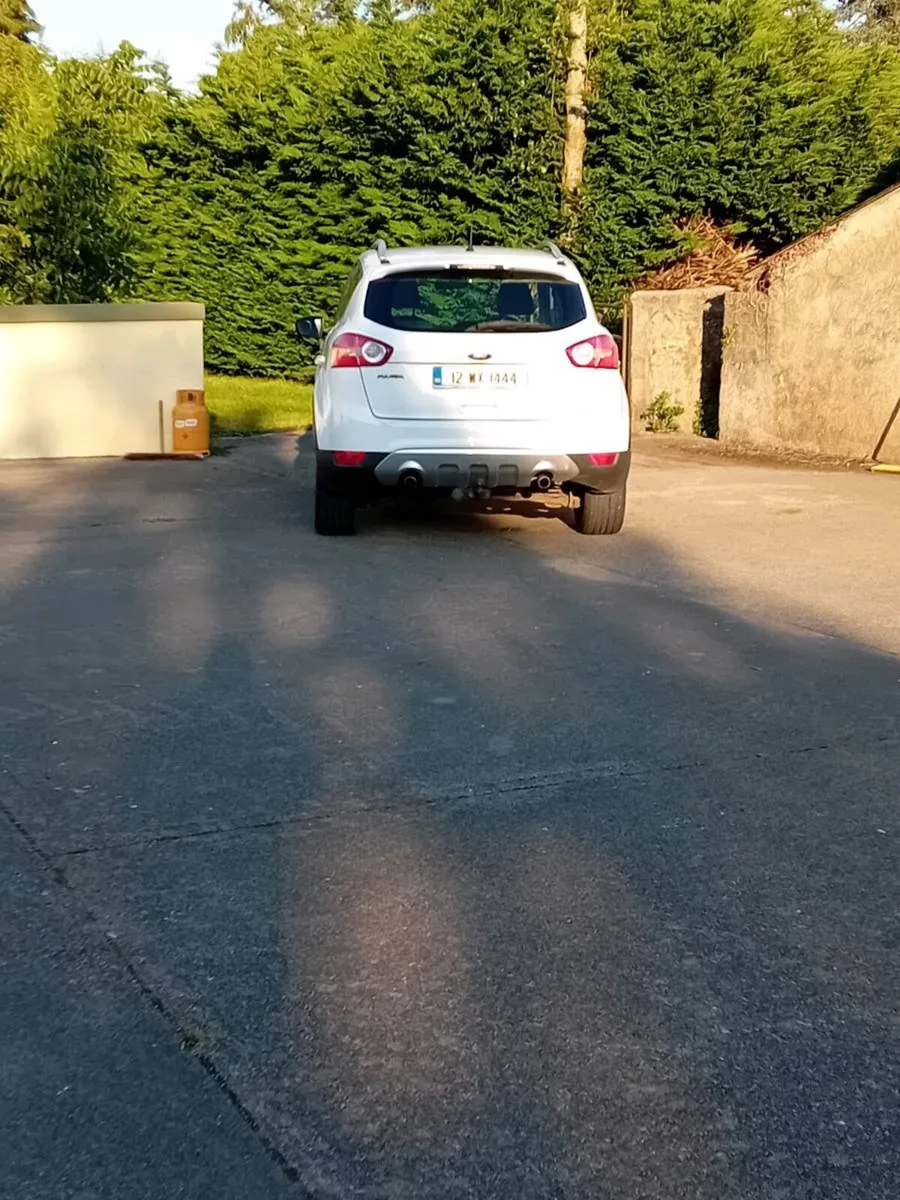 Ford kuga awd 4x4 one owner from new - Image 4