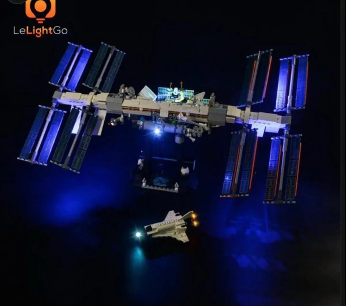 Lego International Space Station & Wicked Brick - Image 4