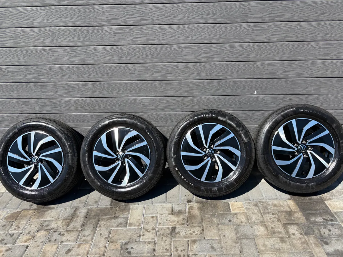 15” GENUINE VOLKSWAGEN POLO ALLOY WHEELS & TYRES - Image 2