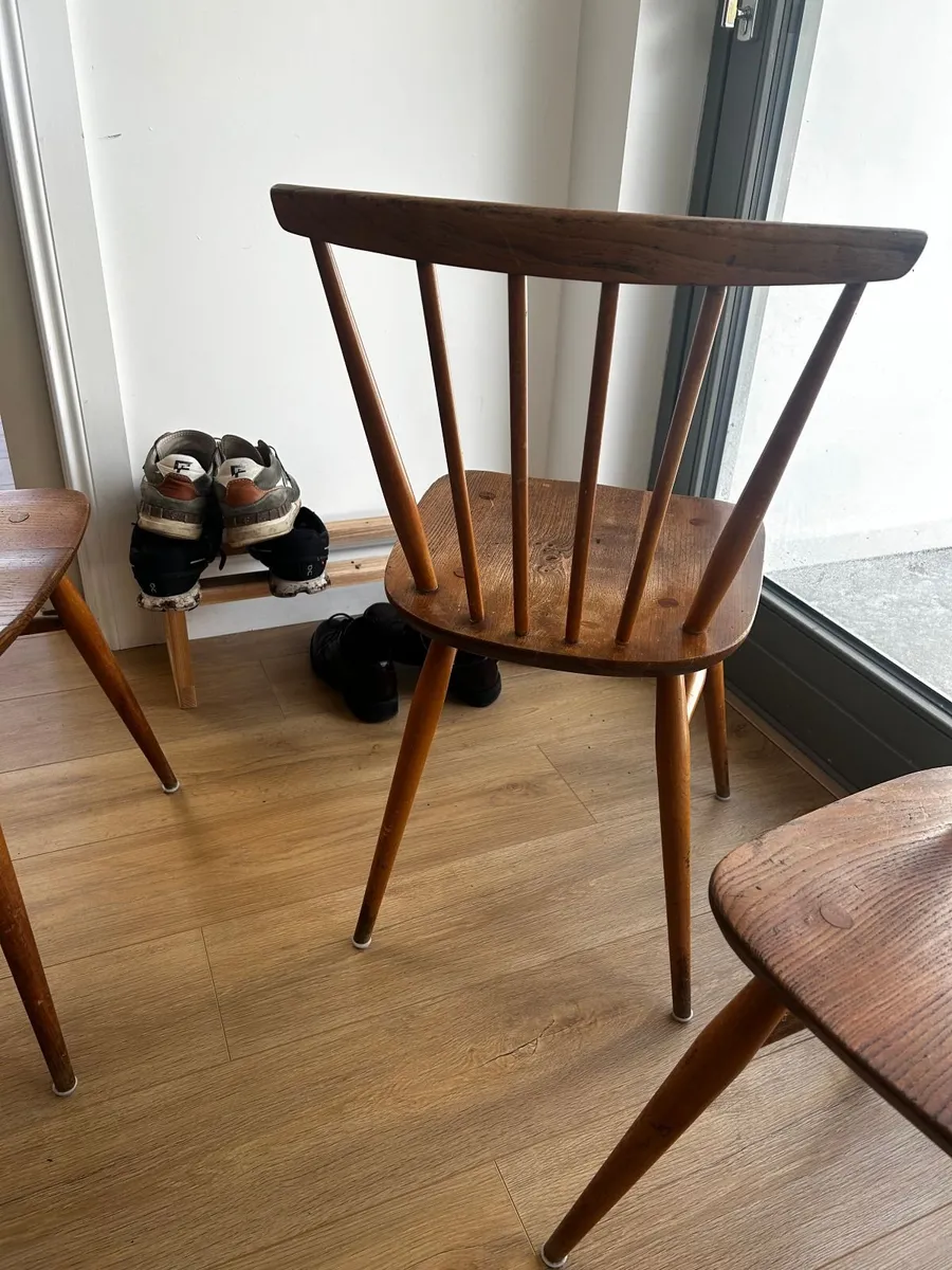 4 genuine Ercol Model 737 Chairs - Image 3