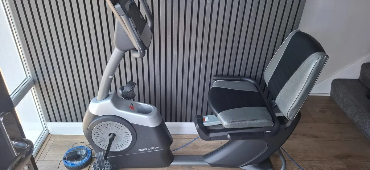 Exercise bike - Image 1