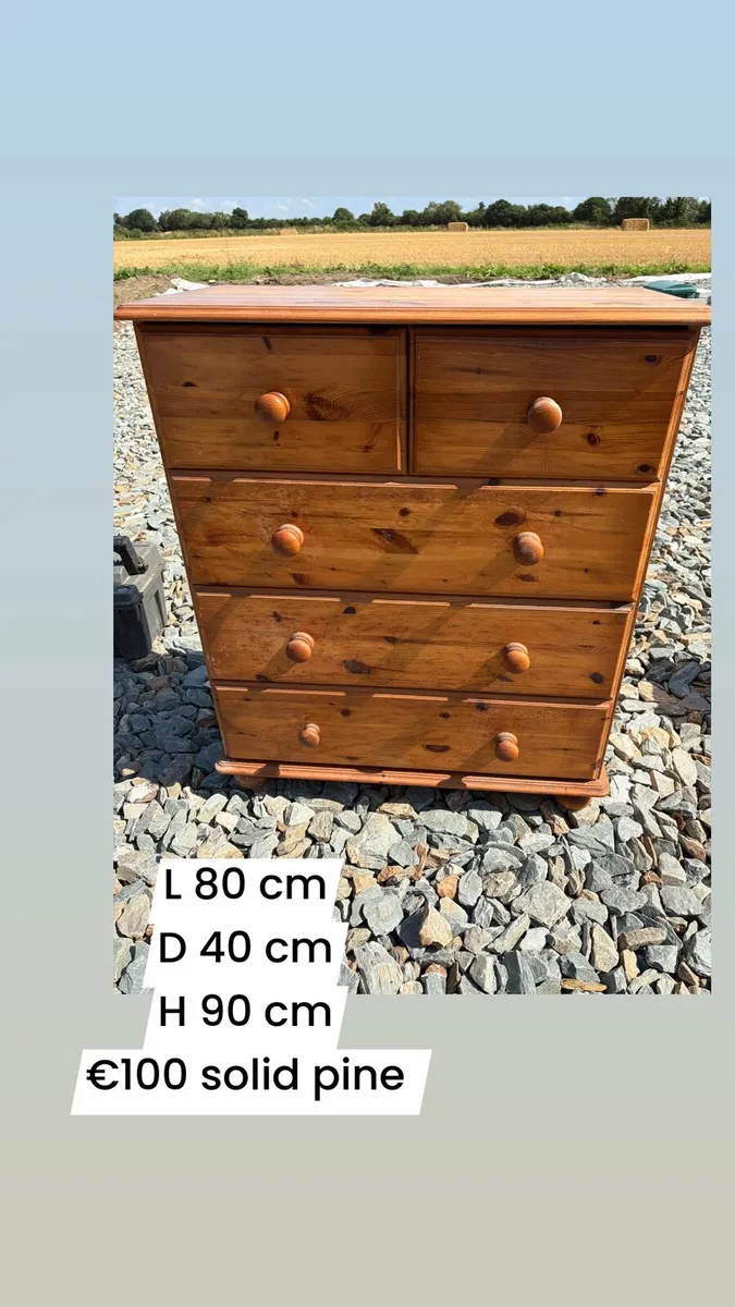 pine chest of drawers - Image 1