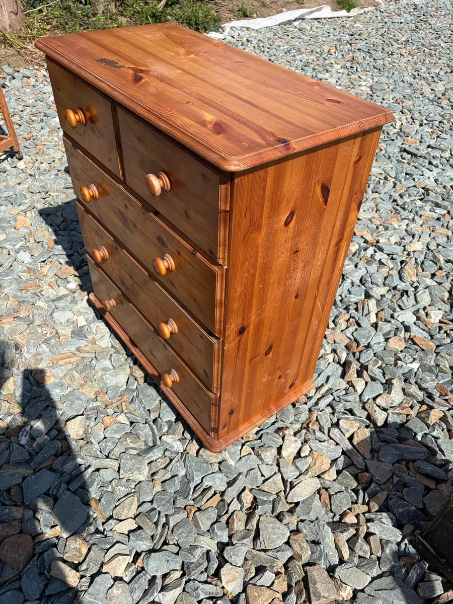 pine chest of drawers - Image 4