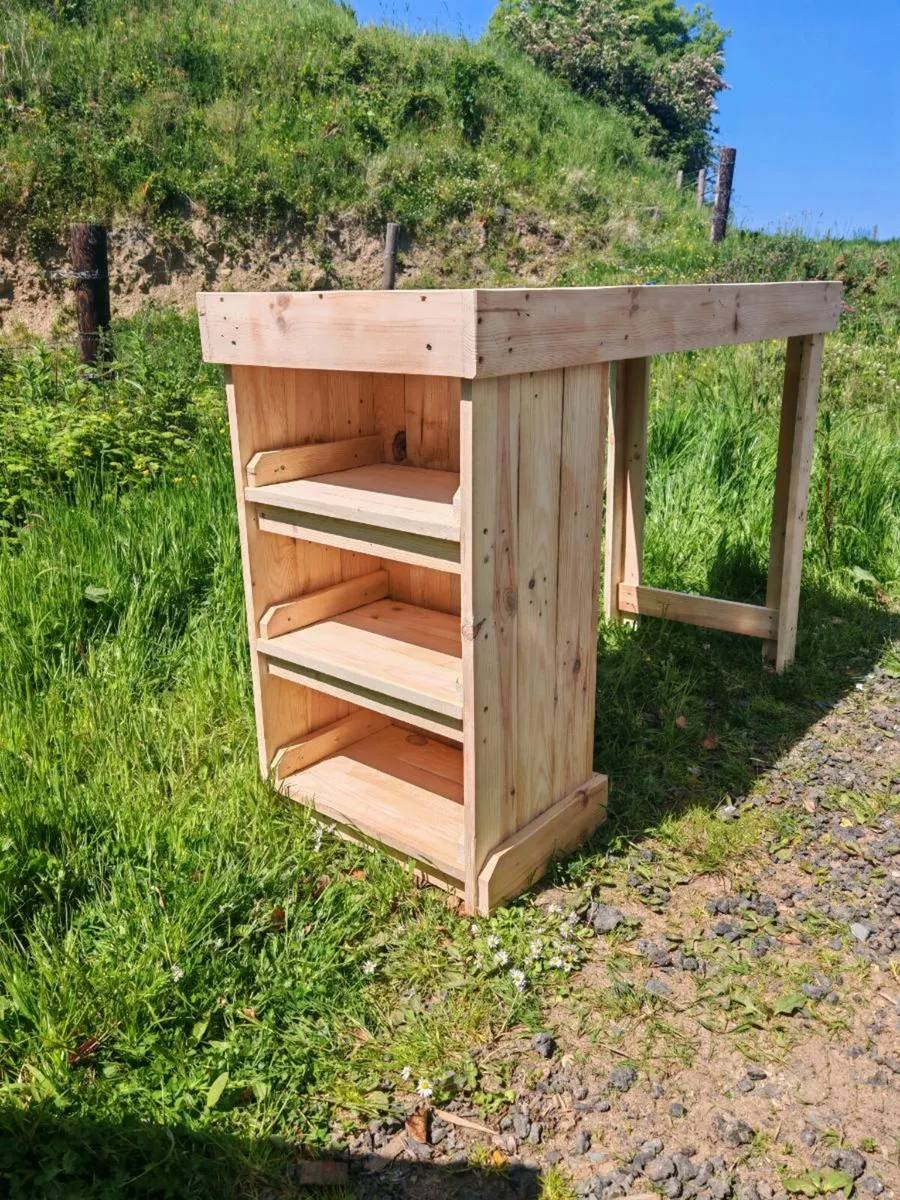 Rustic space saver island - Image 4