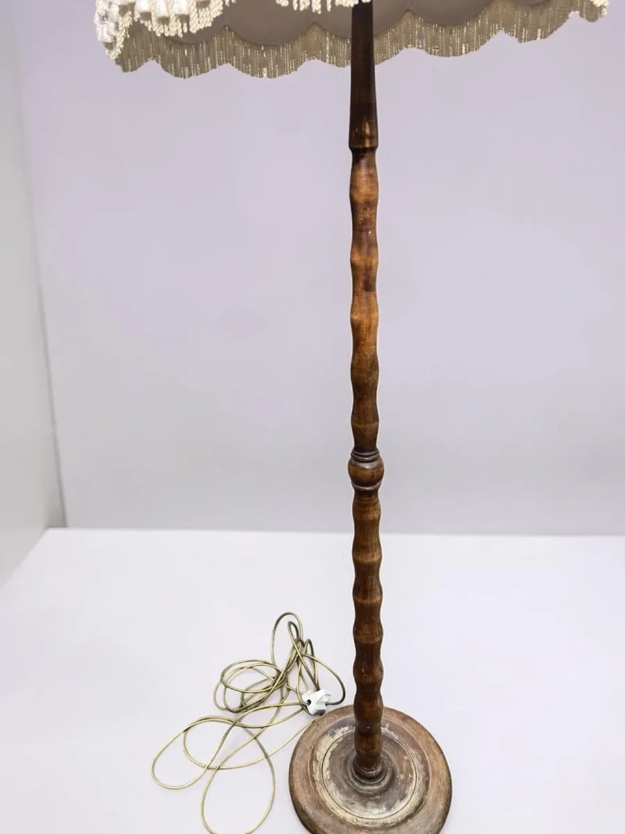 Vintage Free Standing Light - Image 4