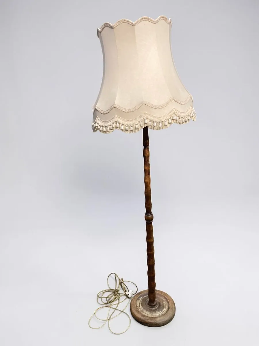 Vintage Free Standing Light - Image 2