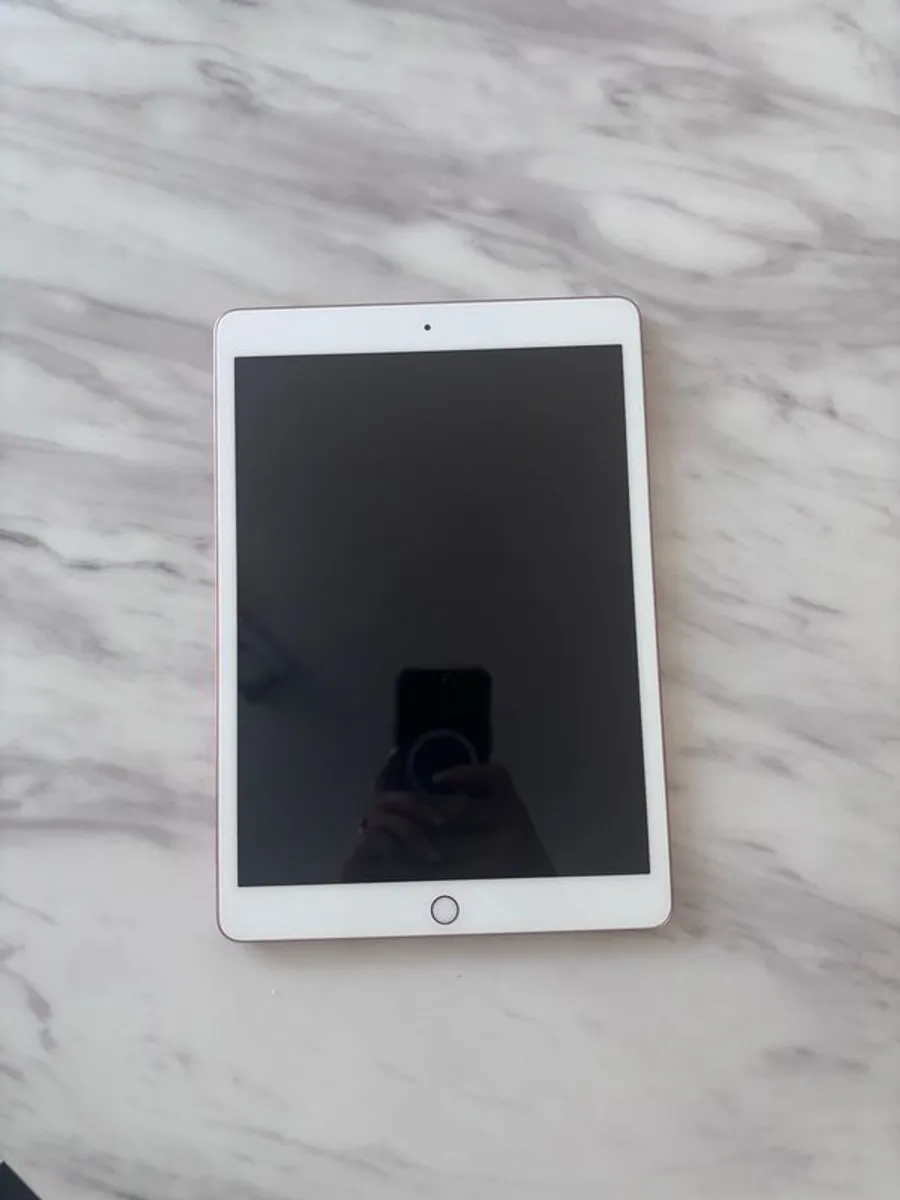 ipad - Image 1