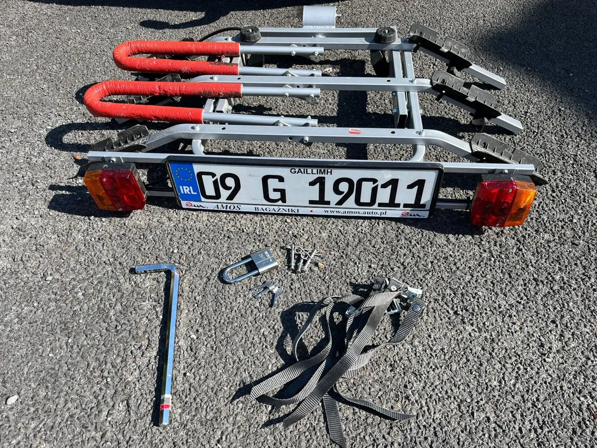 Bike rack towbar mounted for 3 bikes - Image 1