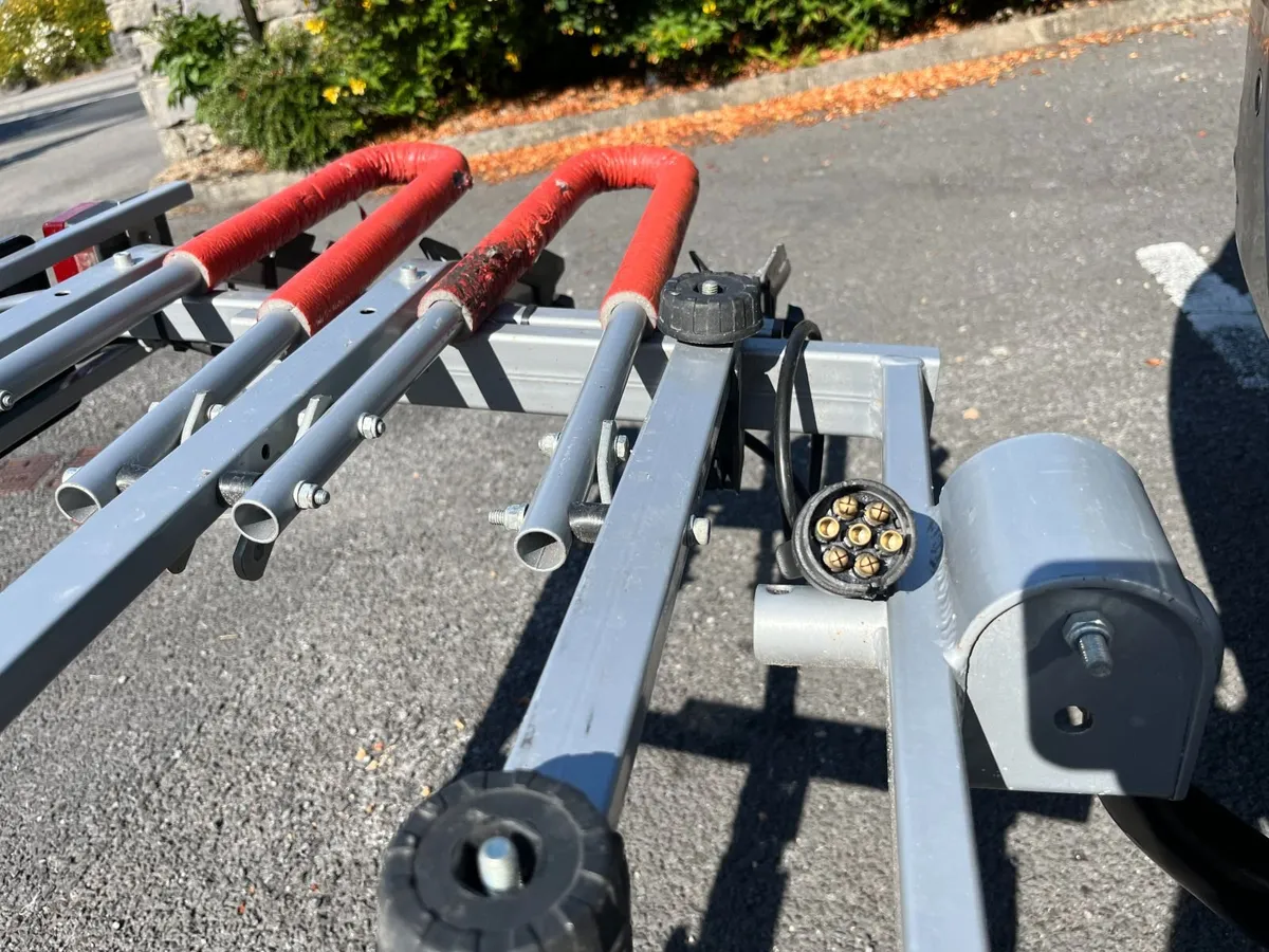 Bike rack towbar mounted for 3 bikes - Image 2
