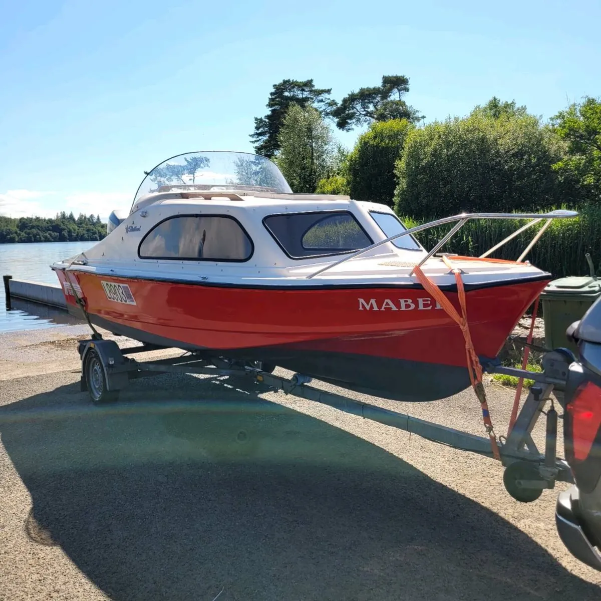 Shetland 535 cabin boat tiki Galvanised trailer - Image 1