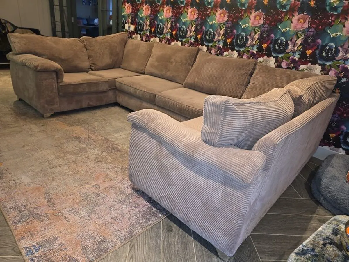 Large sofa - Image 2