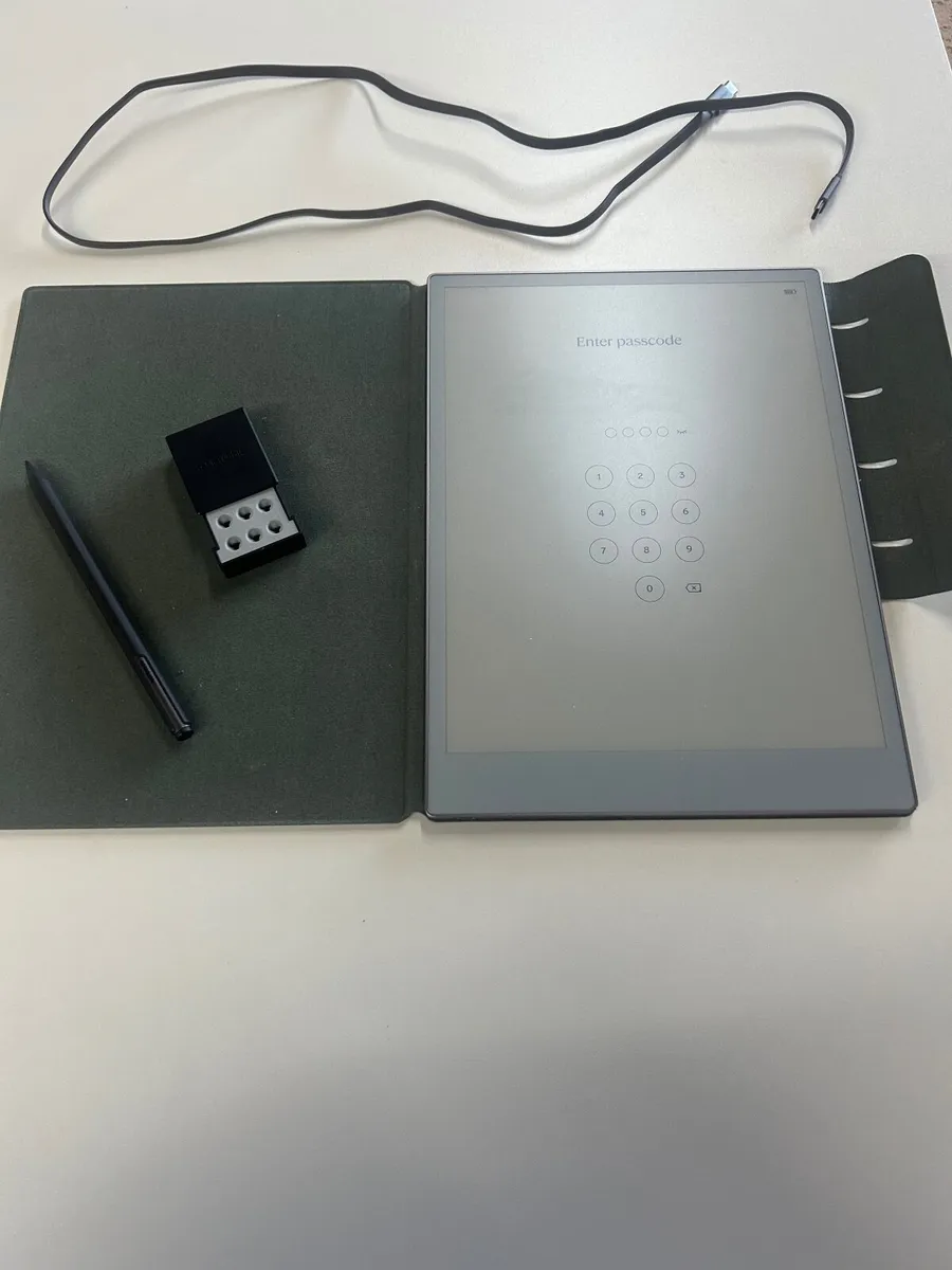reMarkable Pro paper tablet - Image 1