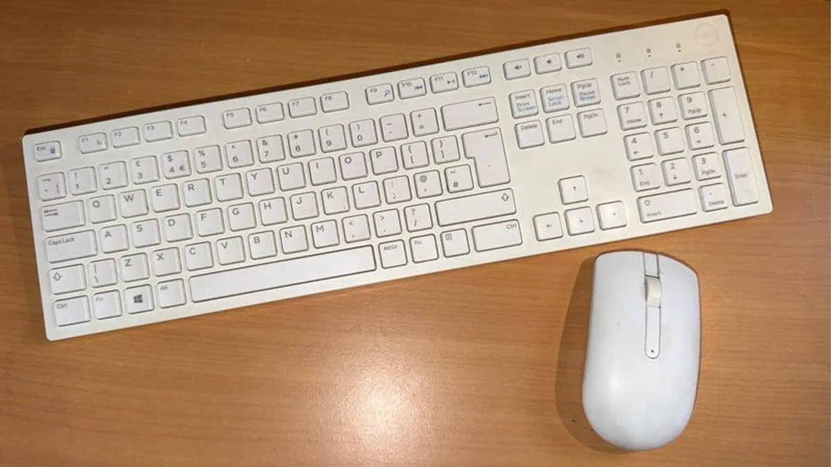 Dell Inspiron AIO DT 7790 - Image 2