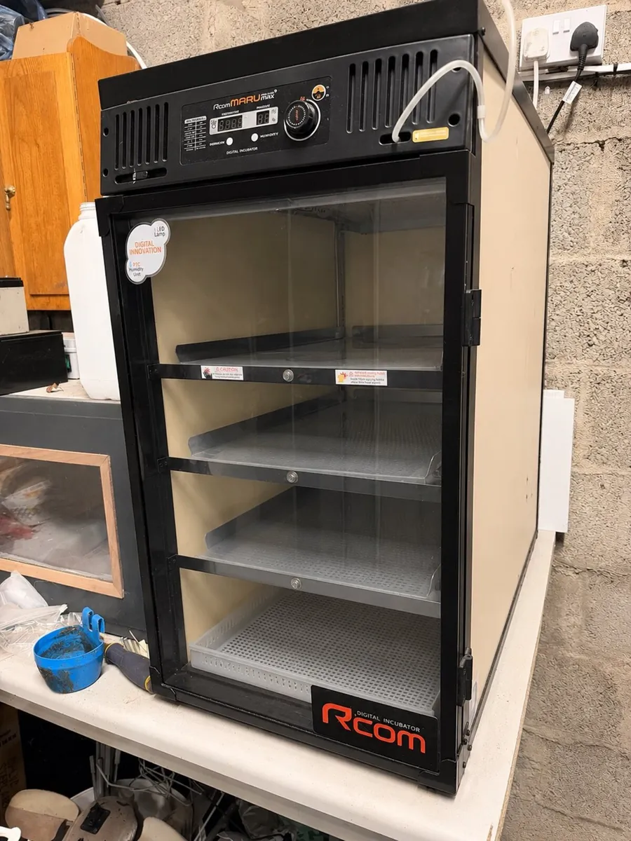Rcom Maru Deluxe 380 Incubator - Image 1
