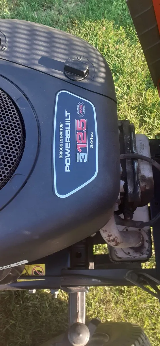 Husqvarna TC38 ride on mower - Image 3