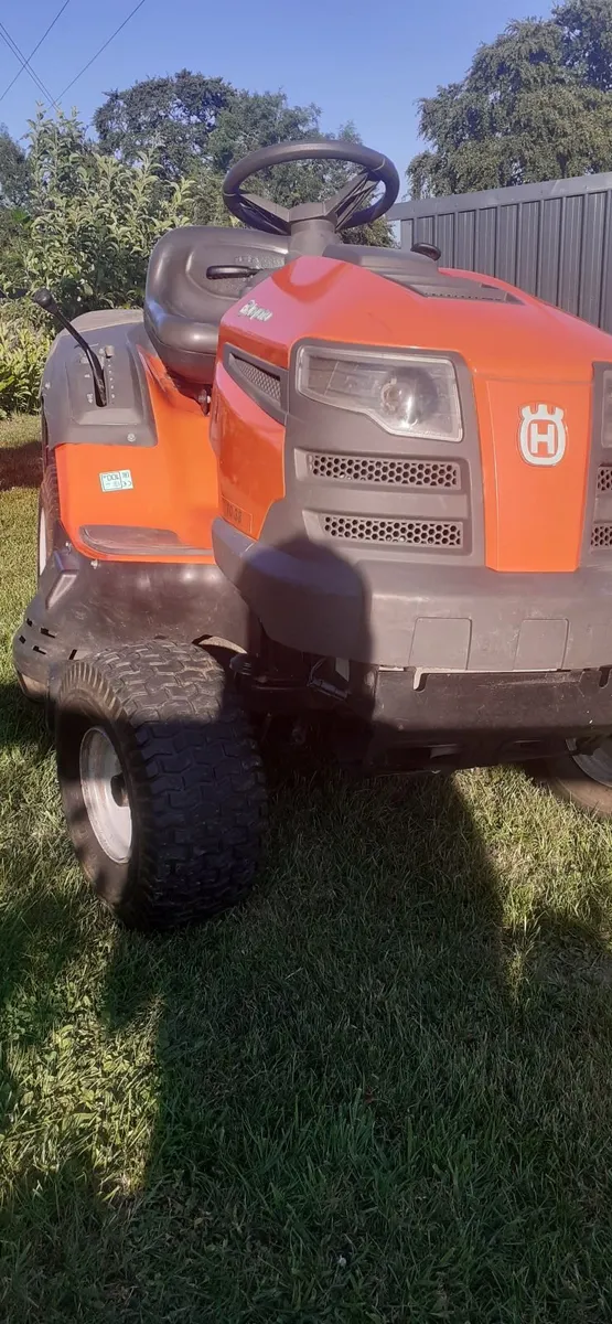 Husqvarna TC38 ride on mower - Image 4