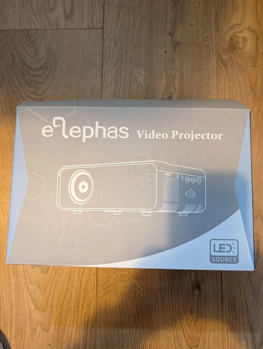 Elephas Video Projector