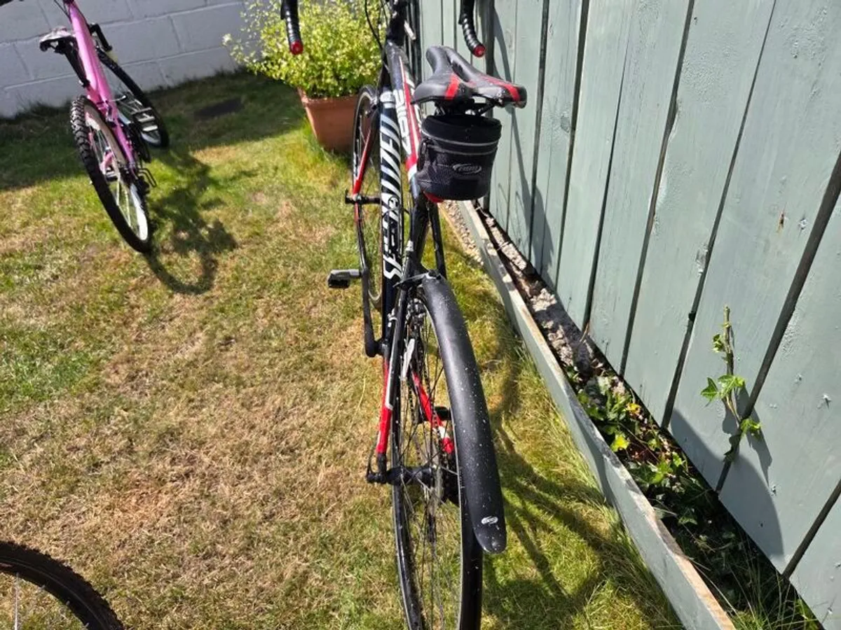 mens hybird bike - Image 1