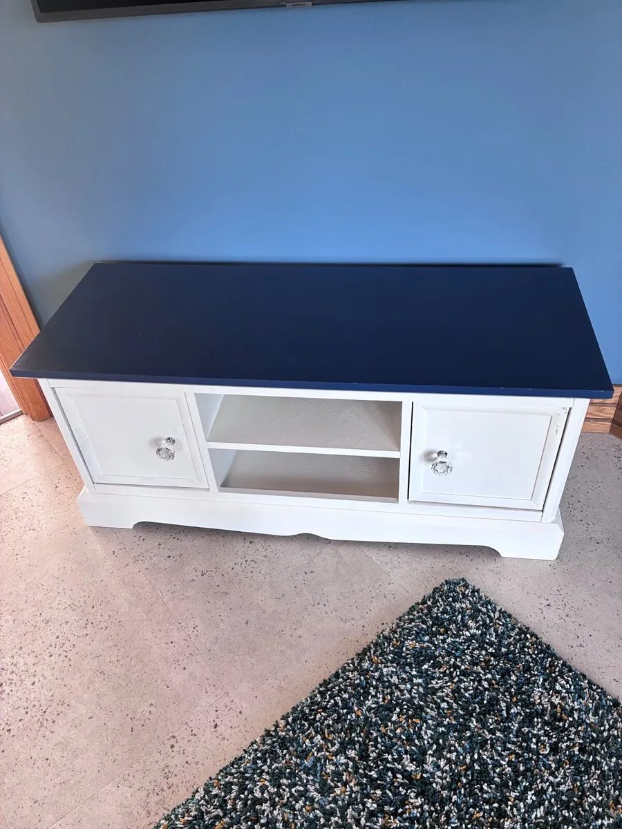 Tv unit - Image 1