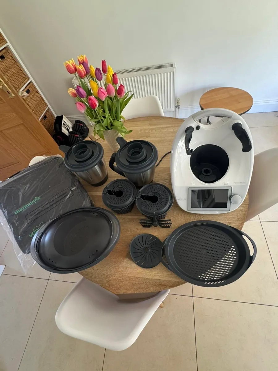 Thermomix TM6 with extra bowl and FREE carrier bag - Image 3