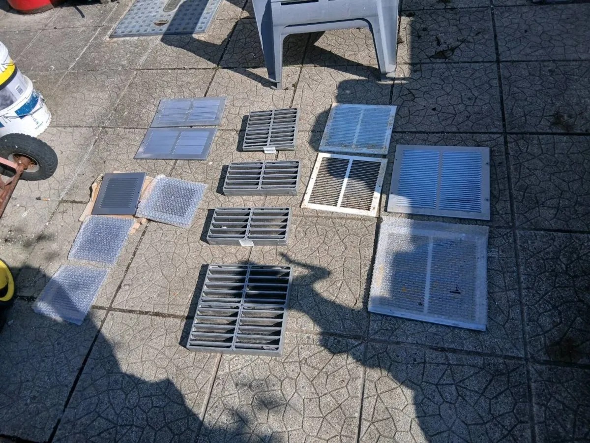 Vents - Image 1